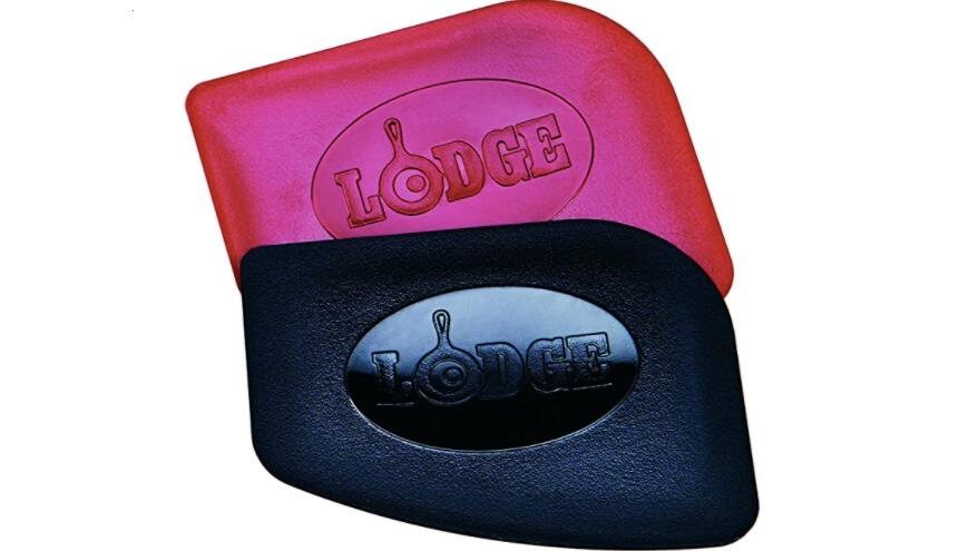 lodge-pan-pot-scraper