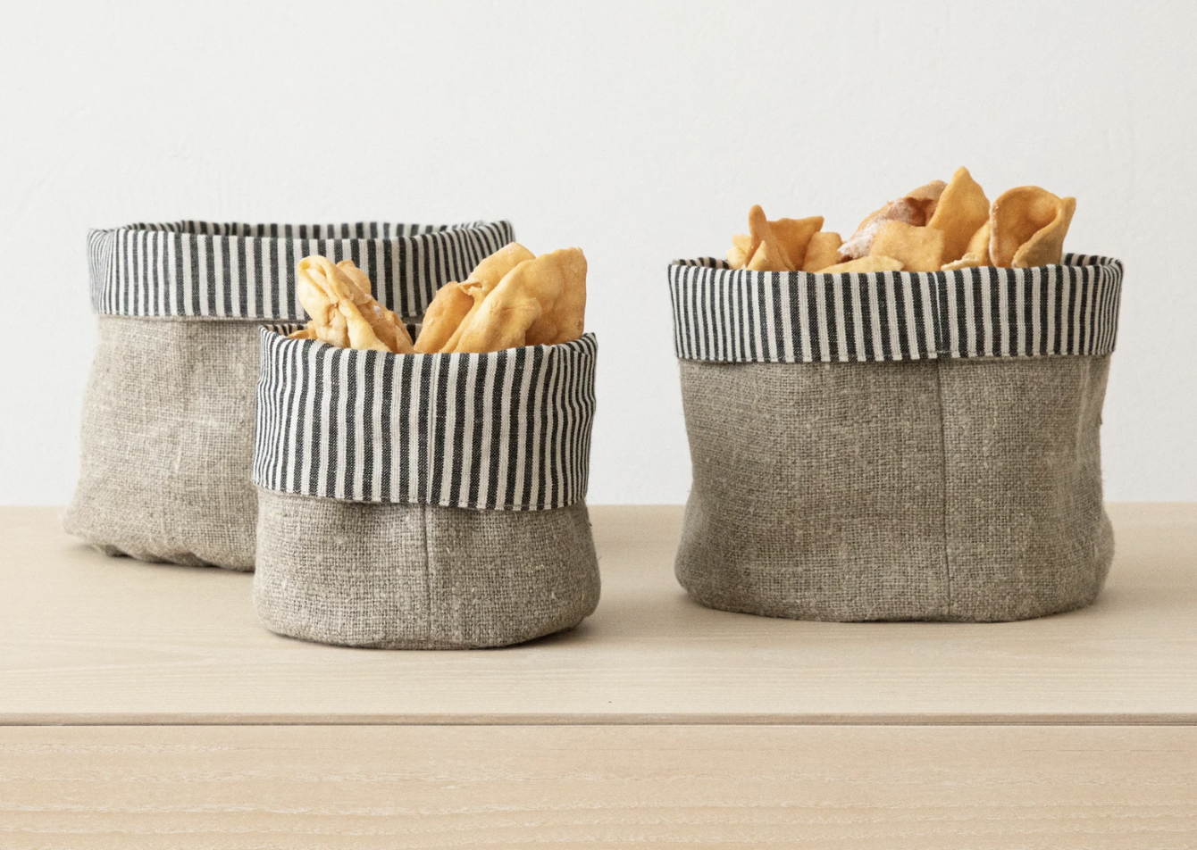 linen bread bowls on table