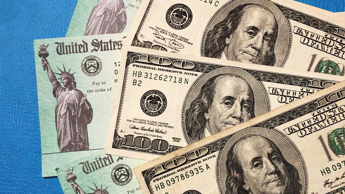 Social Security checks and cash