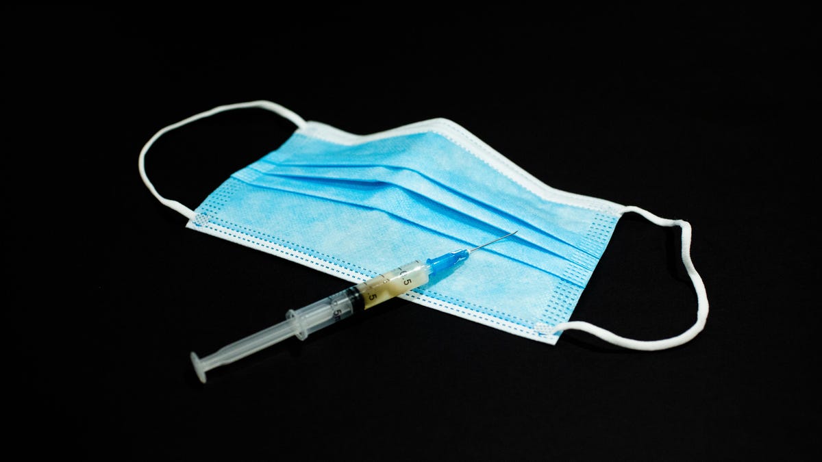 001-syringe-glove-mask-covid-coronavirus-vaccine-pfizer-moderna-astrazenica-race-stock-prices-biosecurity