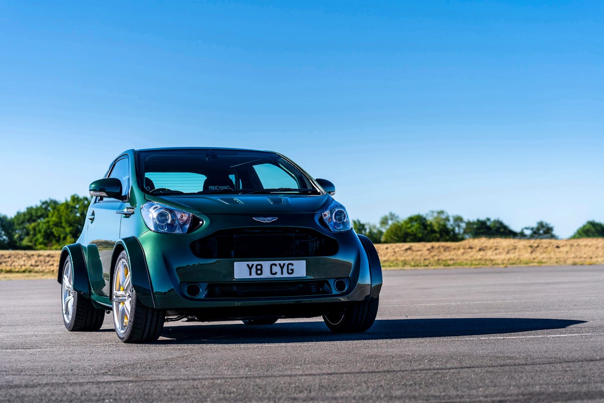 Aston Martin V8 Cygnet