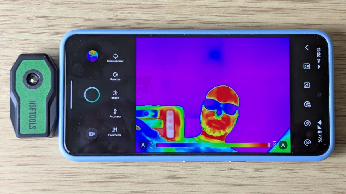 hsftools-finder-s2-connected-to-smartphone