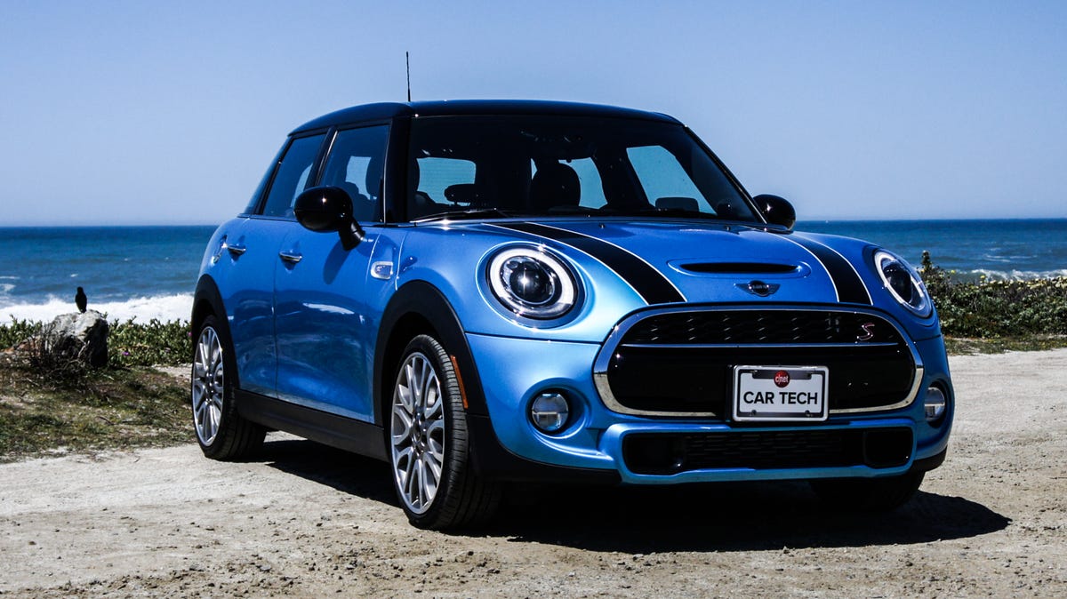 2015minicoopers-003.jpg