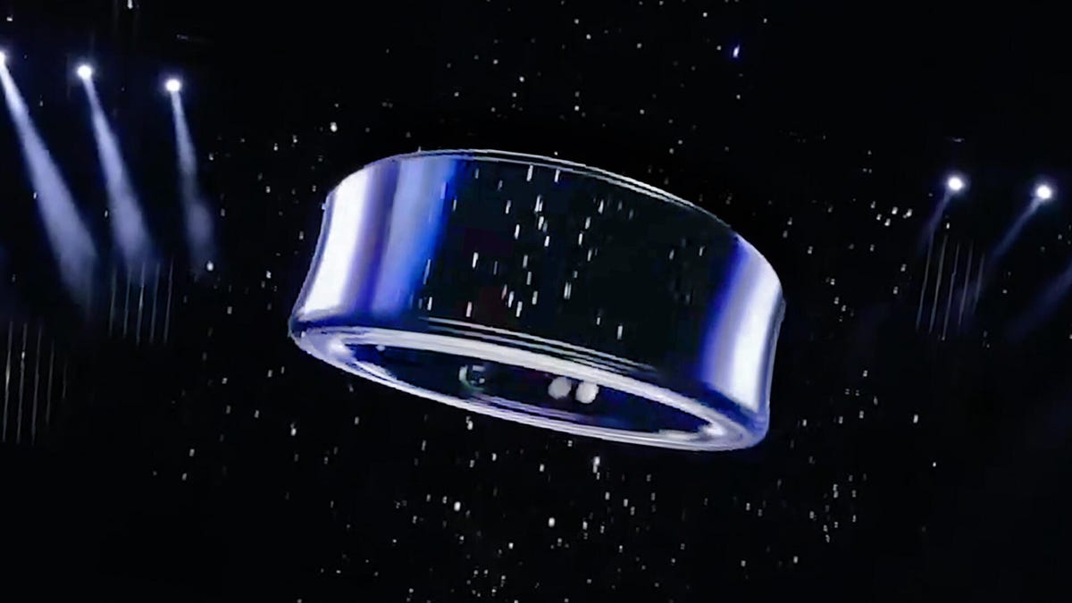 A giant ring appears at the very end of Samsung's Galaxy Unpacked presentation in January.