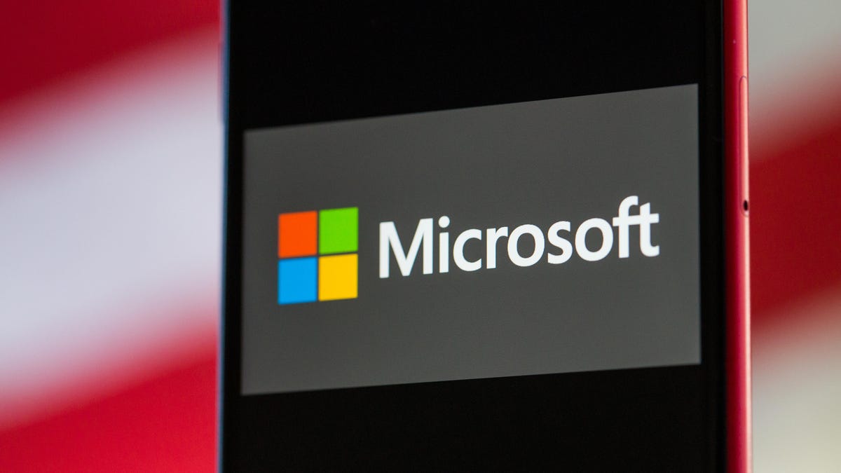 microsoft-logo-phone-american-flag-3074