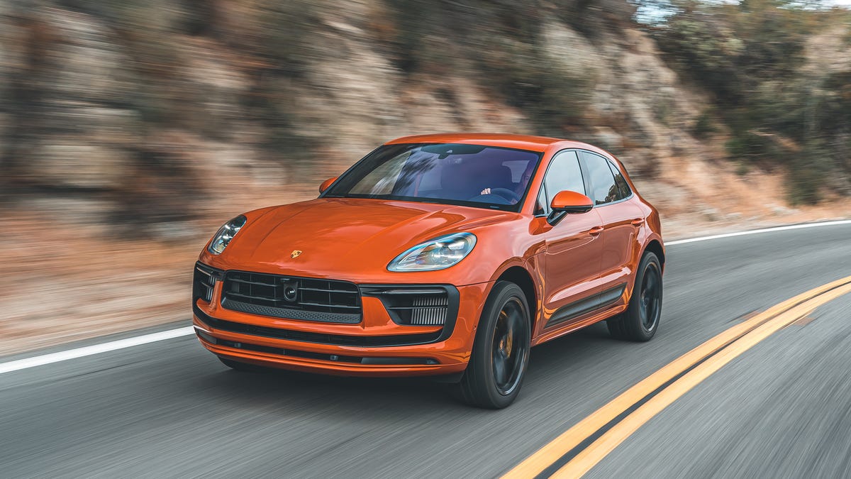 2022 Porsche Macan S