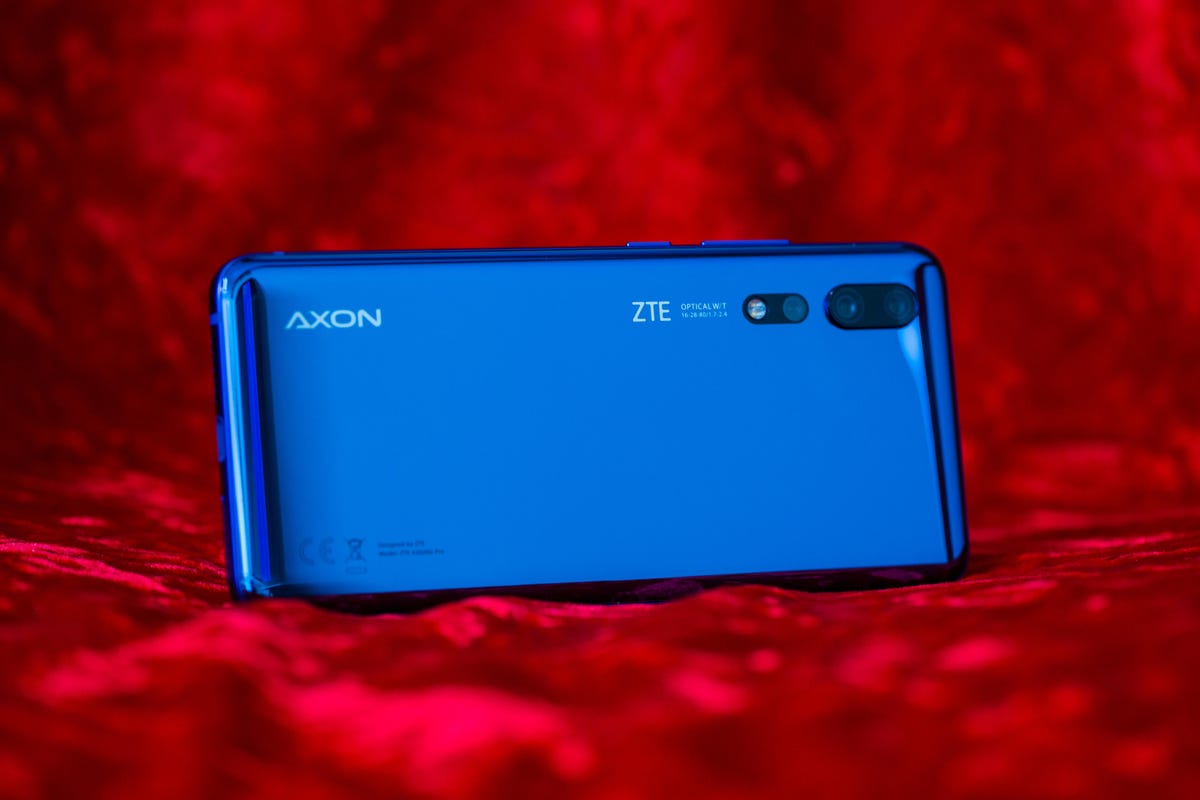 zte-axon-10-pro-9