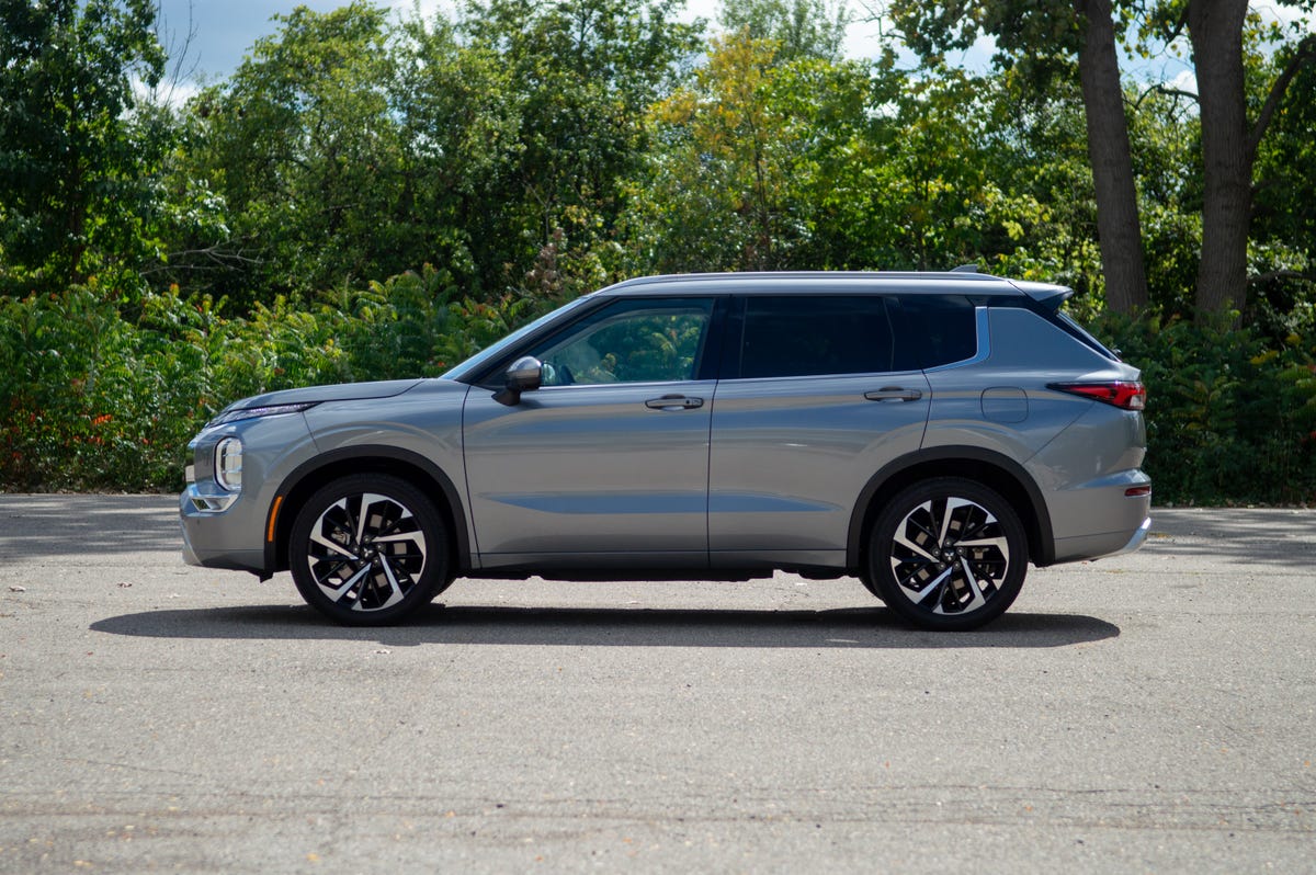2023 Mitsubishi Outlander PHEV