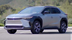 toyota-bz4x-2023-first-drive-holdingstill-cms