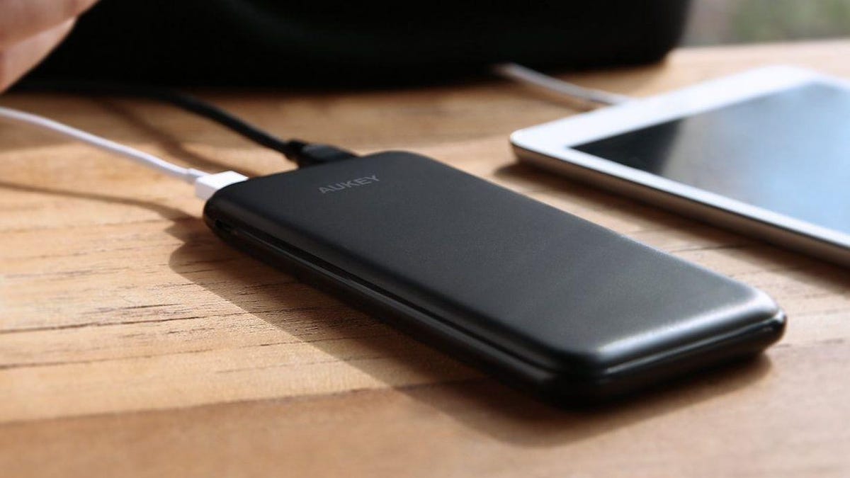 aukey-pb-t18-power-bank