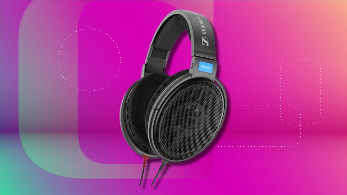 Sennheiser HD 600 against CNET's commerce background.