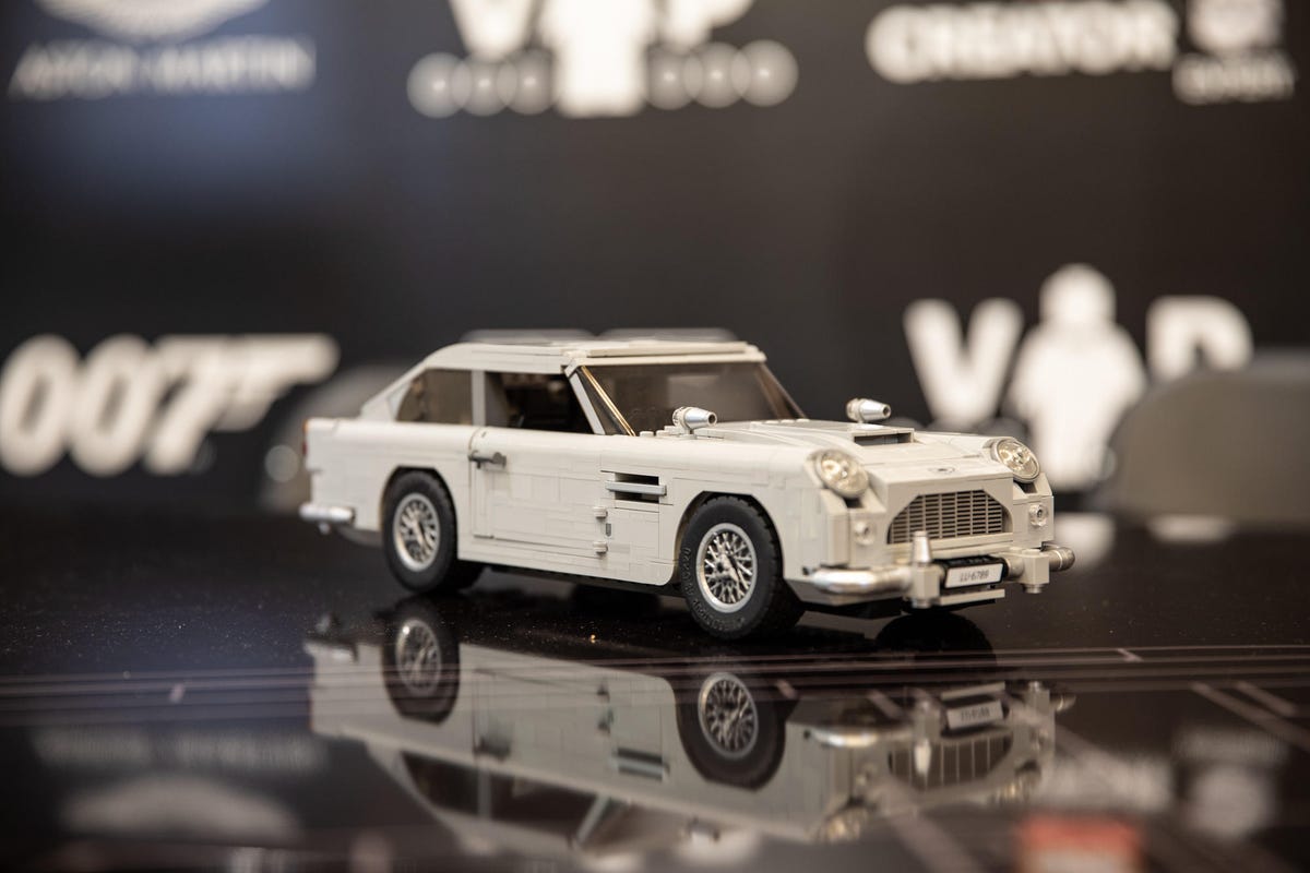lego-james-bond-db5-london-launch-aston-martin-4