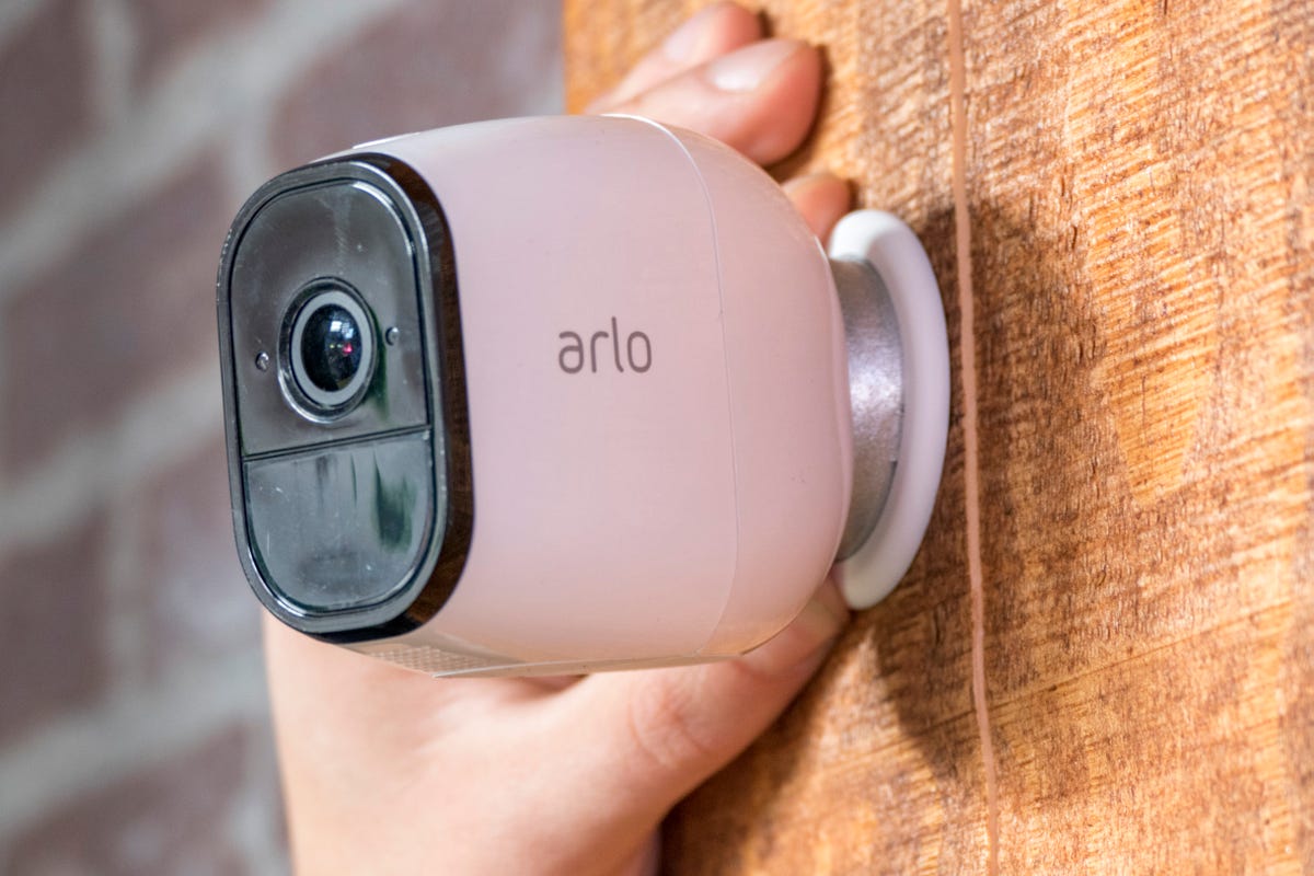 netgear-arlo-pro-02.jpg
