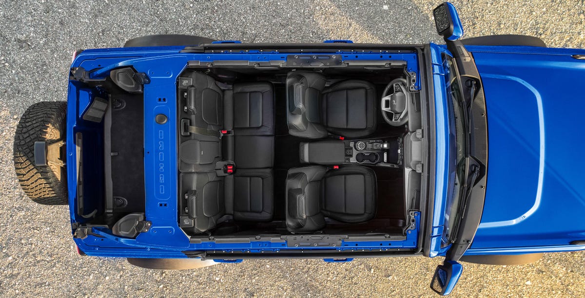 2021-ford-bronco-first-edition-01