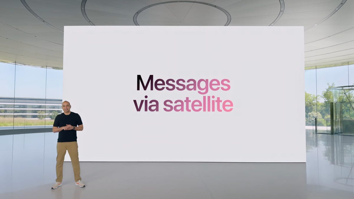 messages by satellite on screen