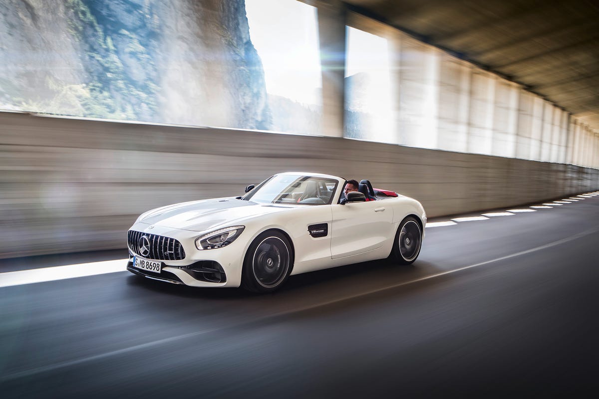2018 Mercedes-AMG GT Roadster