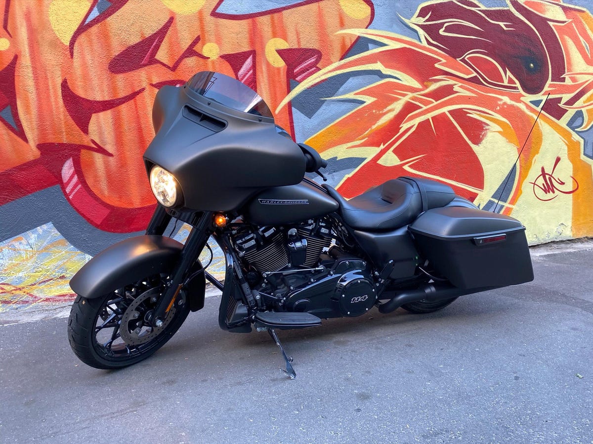 2019-harleydavidson-street-glide-001