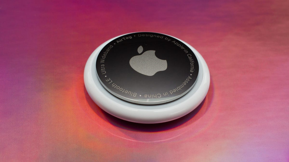 100-apple-airtags-2021