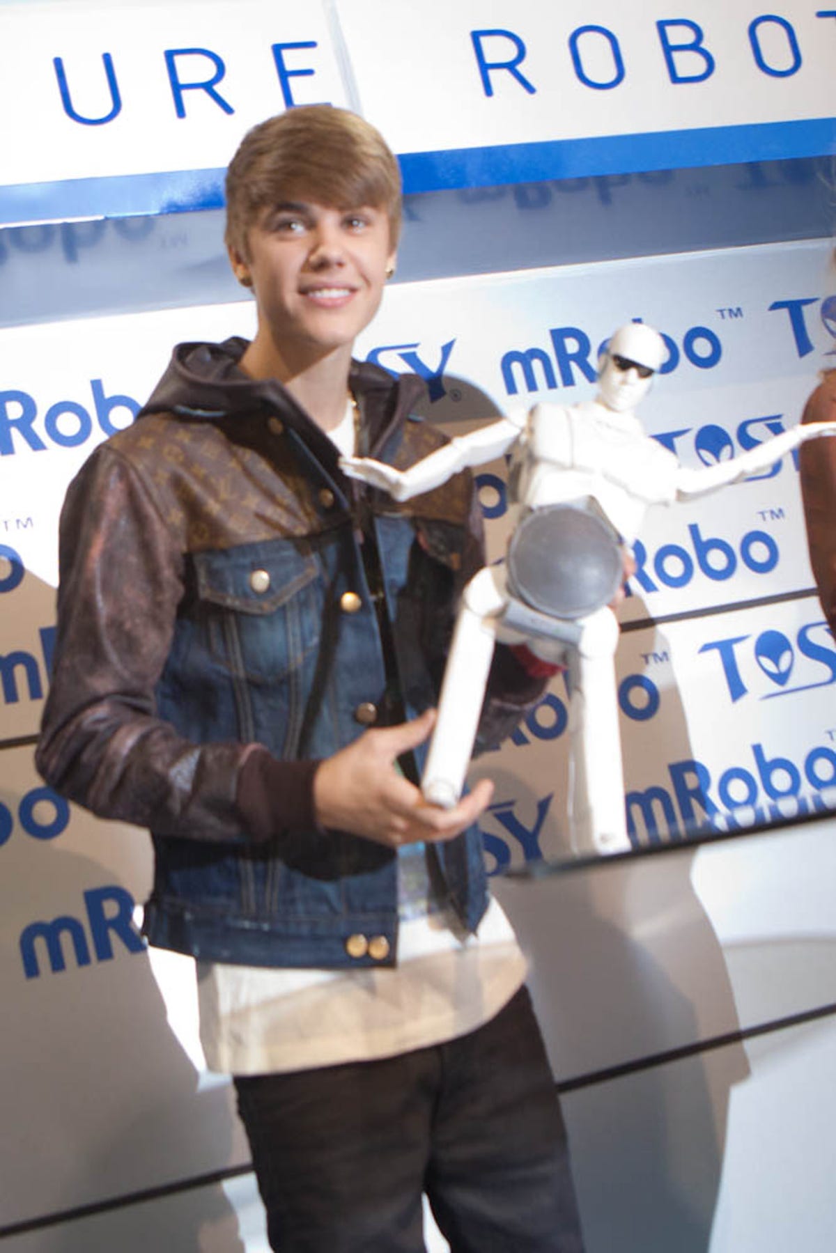 Justin-Bieber-CES-7519.jpg