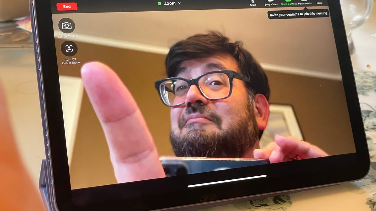 center-stage-setting