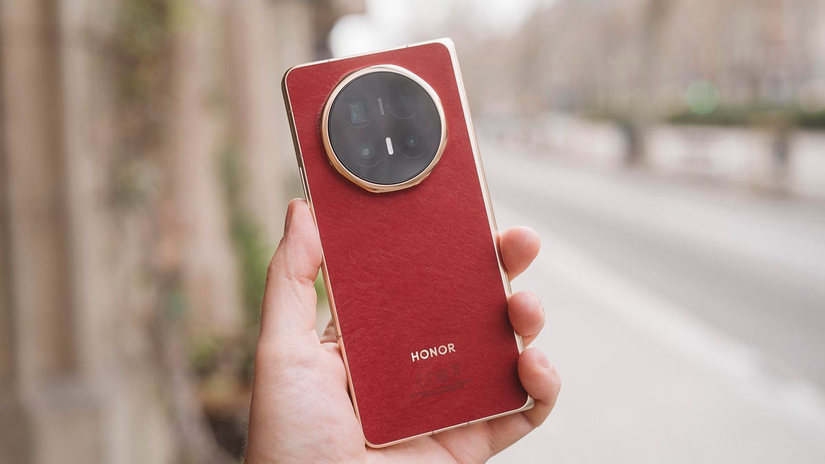 honor-magic-v6-foldable-cnet-01