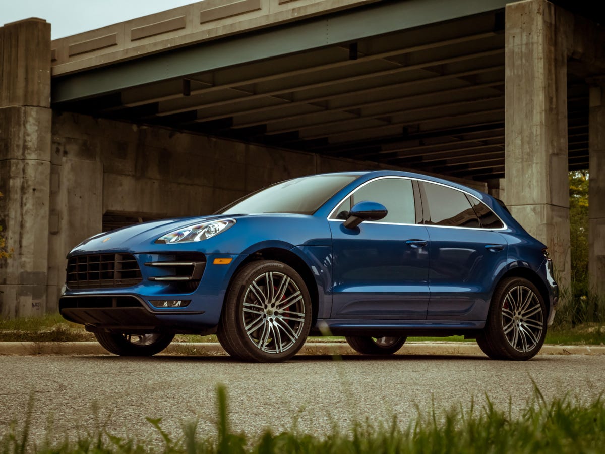 1-2017-porsche-macan-turbo-performance-package