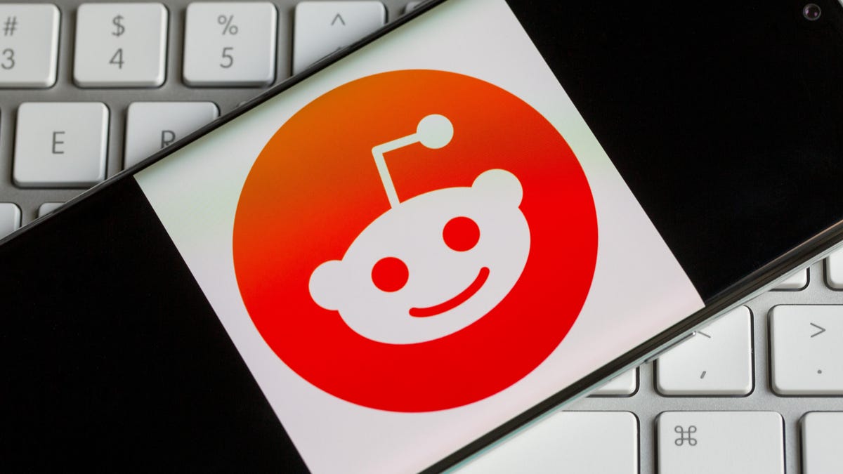 reddit-logo-phone-6010