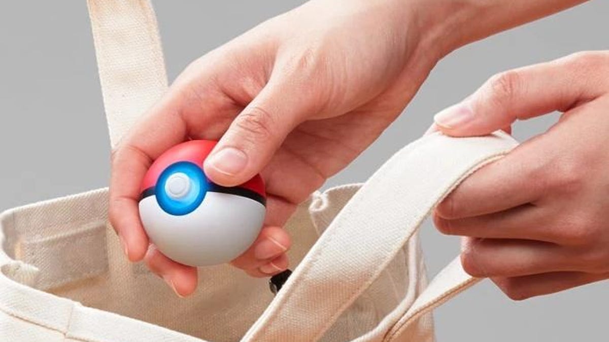 poke-ball-plus-nintendo-1
