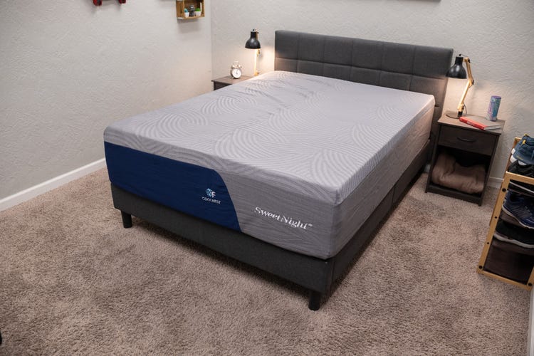 Sweetnight CoolNest mattress
