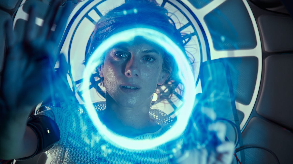 Mélanie Laurent observes a glowing blue ring in an image from Oxygen.
