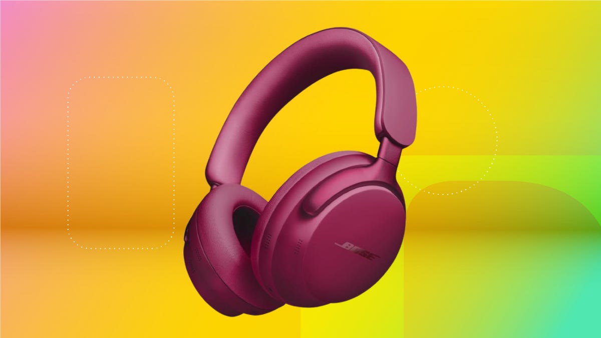 Bose QuietComfort against CNET's yellow commerce background.