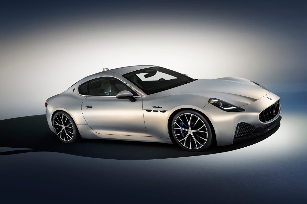 Maserati GranTurismo Modena studio photo