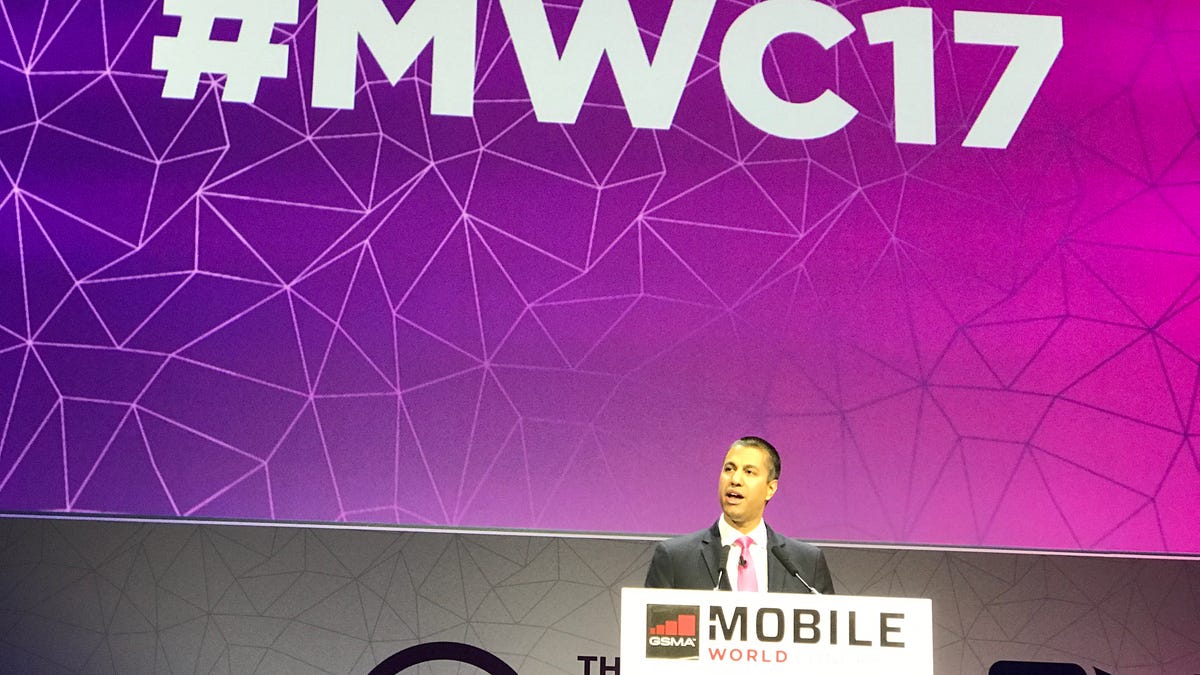 fcc-ajit-pai-mwc.jpg