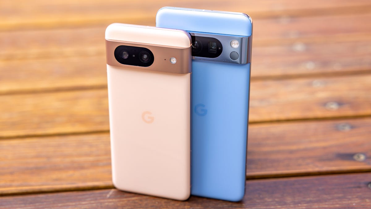Google's Pixel 8 and Pixel 8 Pro smartphones in their rose and bay colors