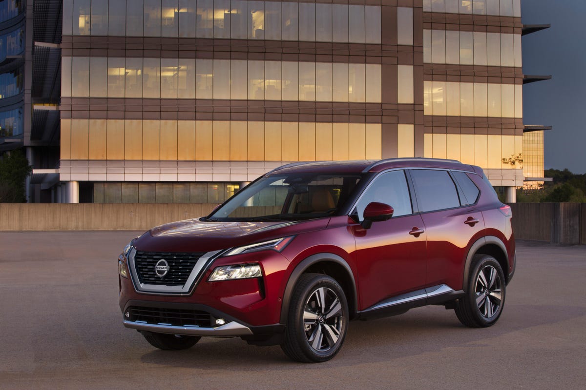 2021-nissan-rogue-40