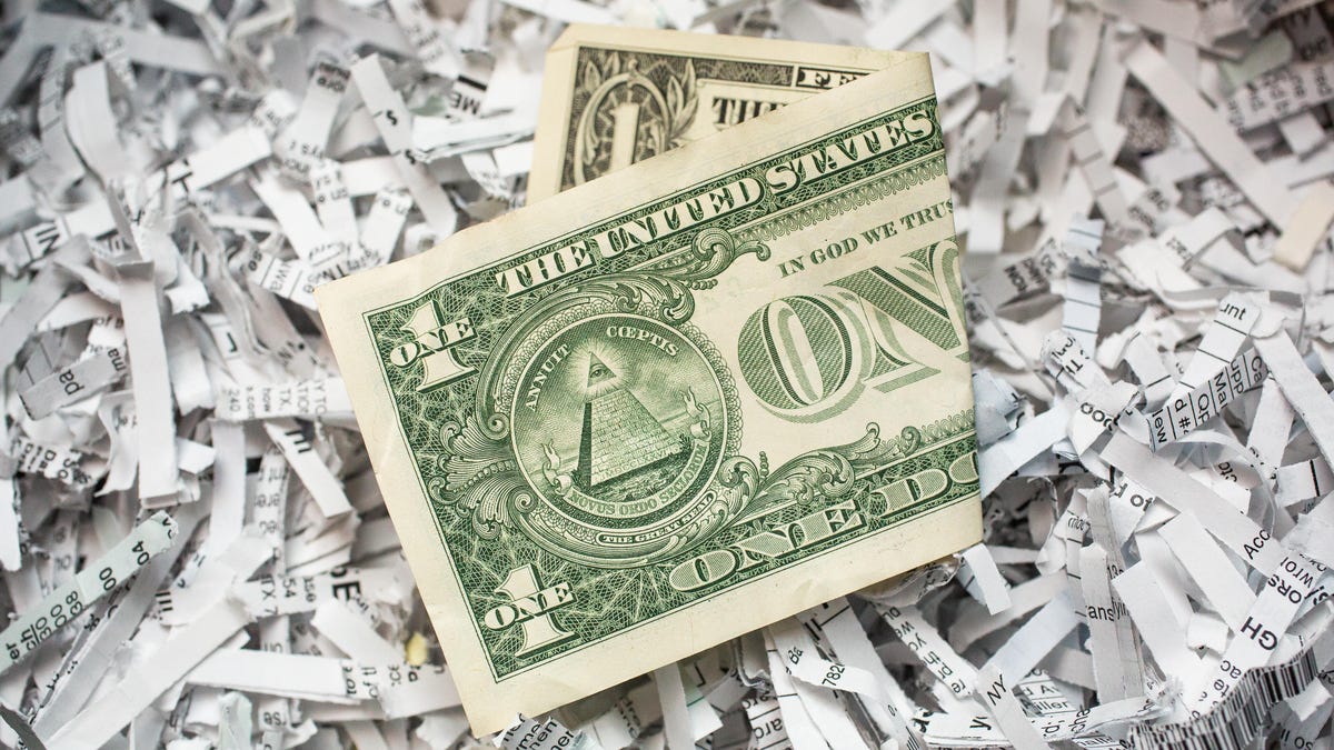 008-cash-stimulus-empty-wallet-economic-crisis-dollar-bill-currency-2020