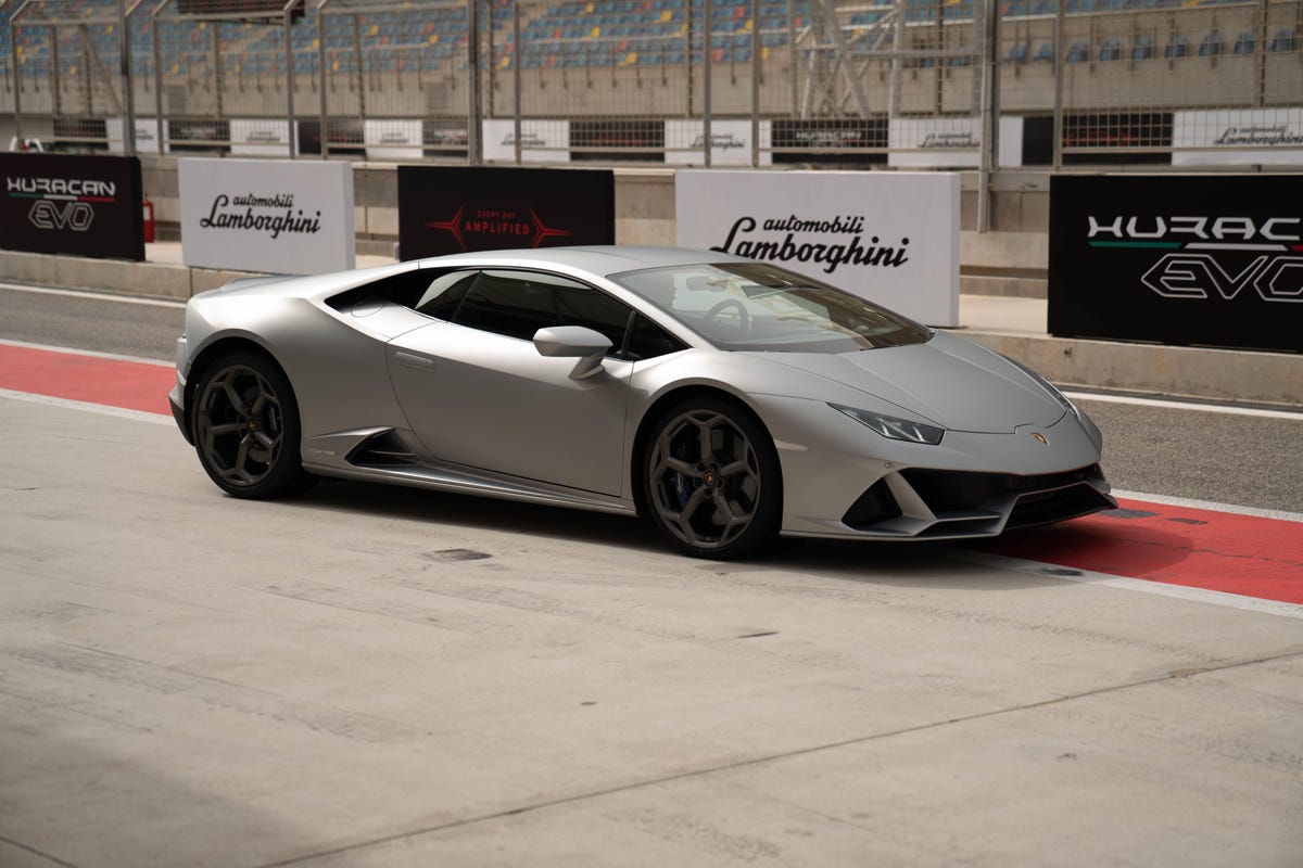 lamborghini-huracan-evo-1