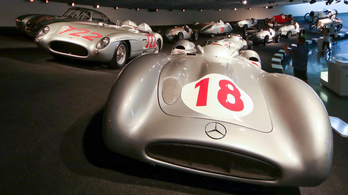 mercedes-museum-53-of-50