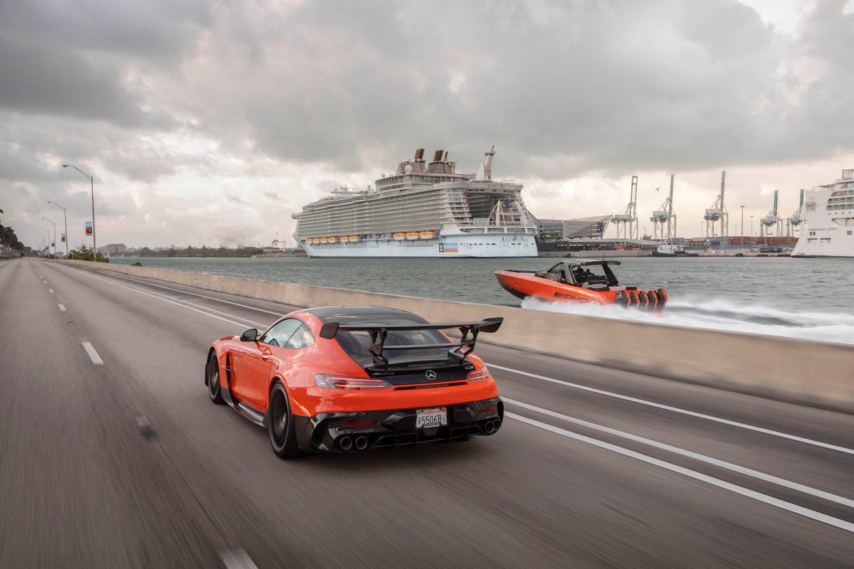 Mercedes-AMG GT and Cigarette boat