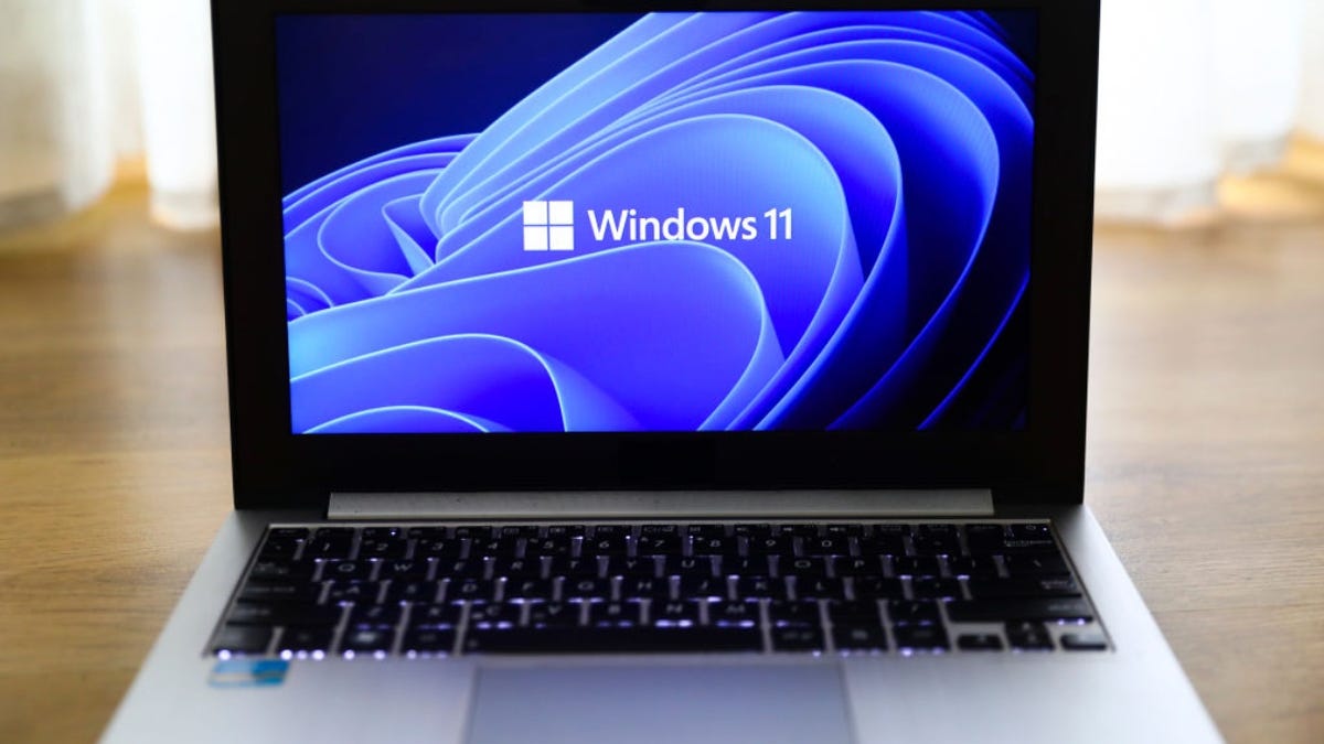 windows 11 logo on laptop screen