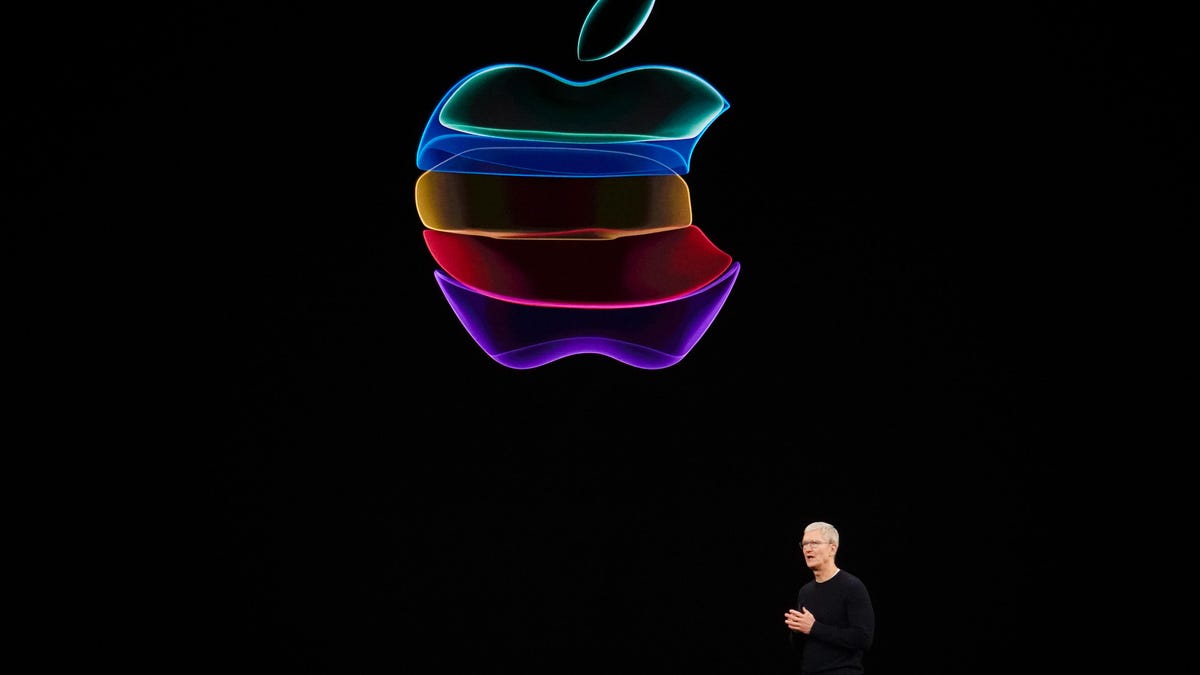 apple-event-091019-tim-cook-logo-00486