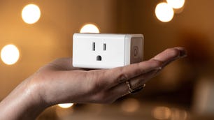 hackshome-how-to-install-a-smart-plug0