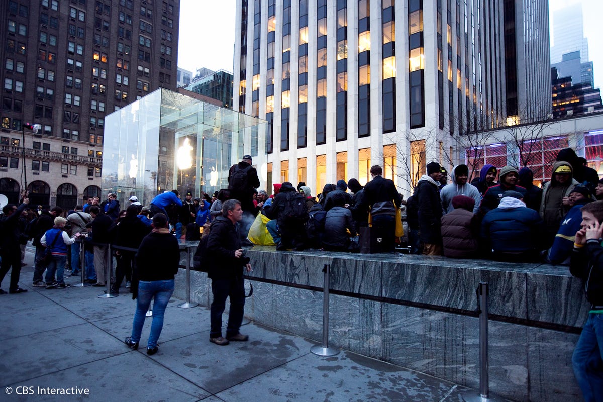 002apple_ipad_3_launch_nyc__2.jpg