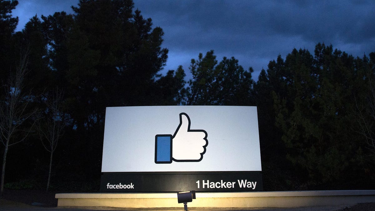 facebook-campus-sign-thumb