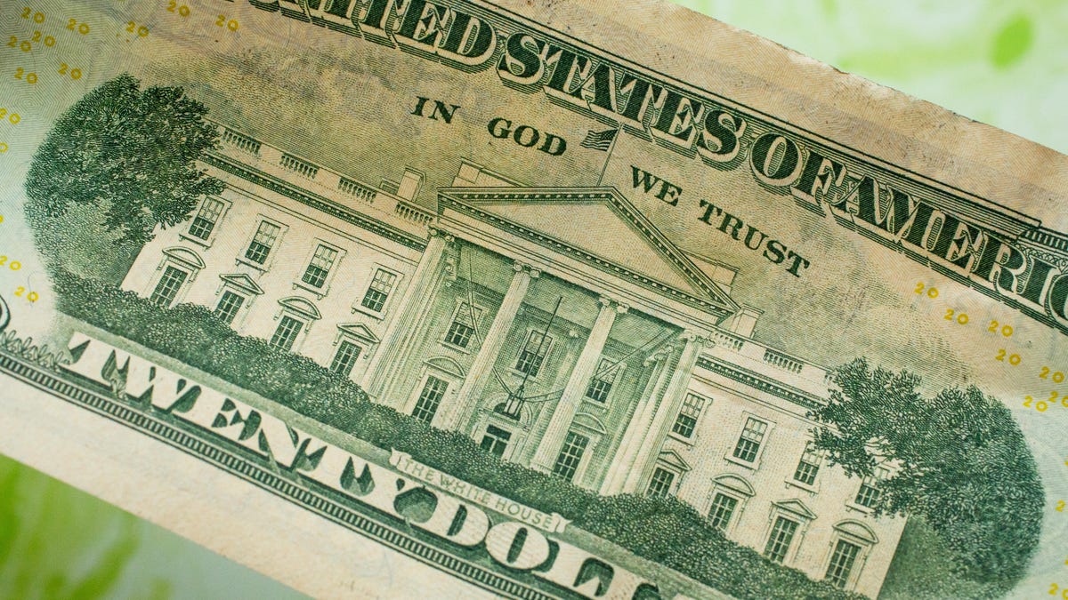 022-cash-stimulus-empty-wallet-economic-crisis-dollar-bill-currency-2020