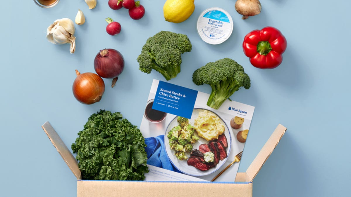 Ingredient ts floating out of meal kit box