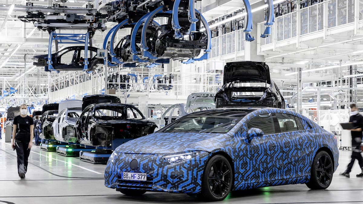 Mercedes-Benz EQS teaser