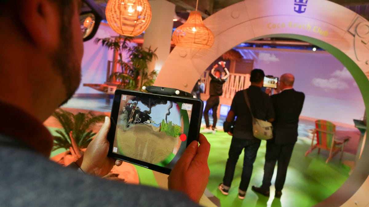 02-royal-caribbean-cruises-augmented-reality-demo