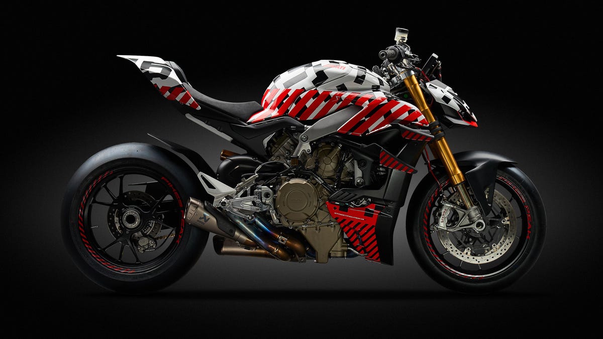 01-ducati-pikes-peak-international-hill-climb-2019-streetfighter-prototype-uc74719-mid