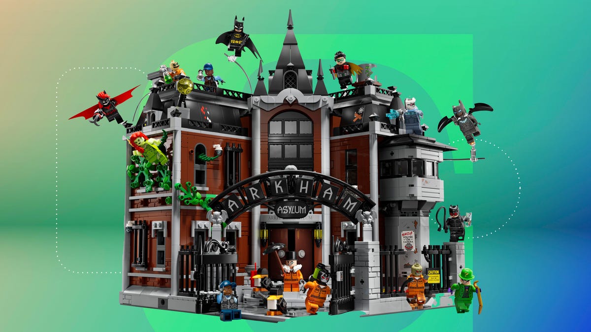 lego set build for Arkham asylum